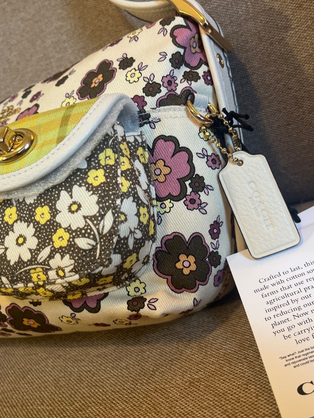 Coach cargo shoulder bag in floral print - Picture 7 of 14